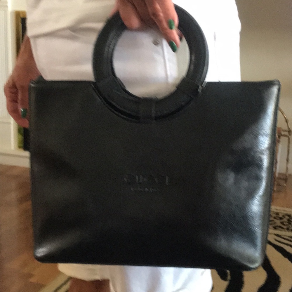 Gucci Black Leather Circle-Handle Tote - Picture 8 of 12